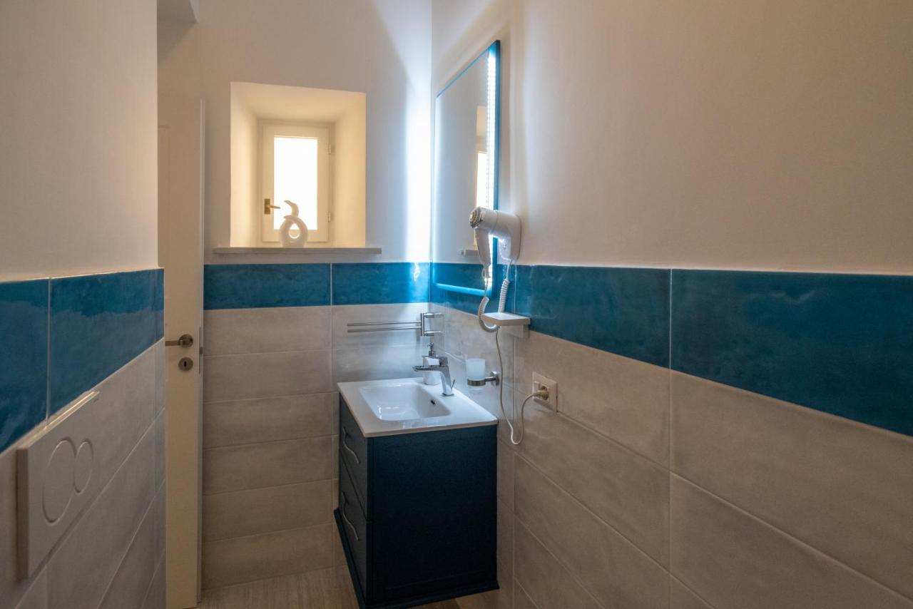 Room With Independent Entrance - Termini/Aquarium Рим Екстериор снимка
